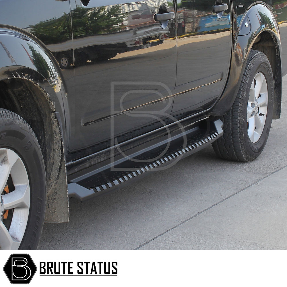 Mitsubishi L200 Series 5 2015-2019 Heavy Duty S30 Steel Side Steps with LEDs, featuring a close-up of the robust, matte black finish and fitment detail.