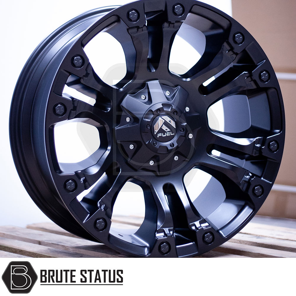 Fuel Vapor Wheels with black rim, featuring close-up details of screws and hubcap, designed for automotive enhancements; includes fitting kit for a set of four.