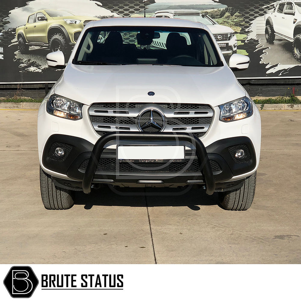 Mitsubishi L200 2015-2019 Bull Bar in matt black, enhancing truck protection and style, depicted on a white truck with visible bumper and grille details.